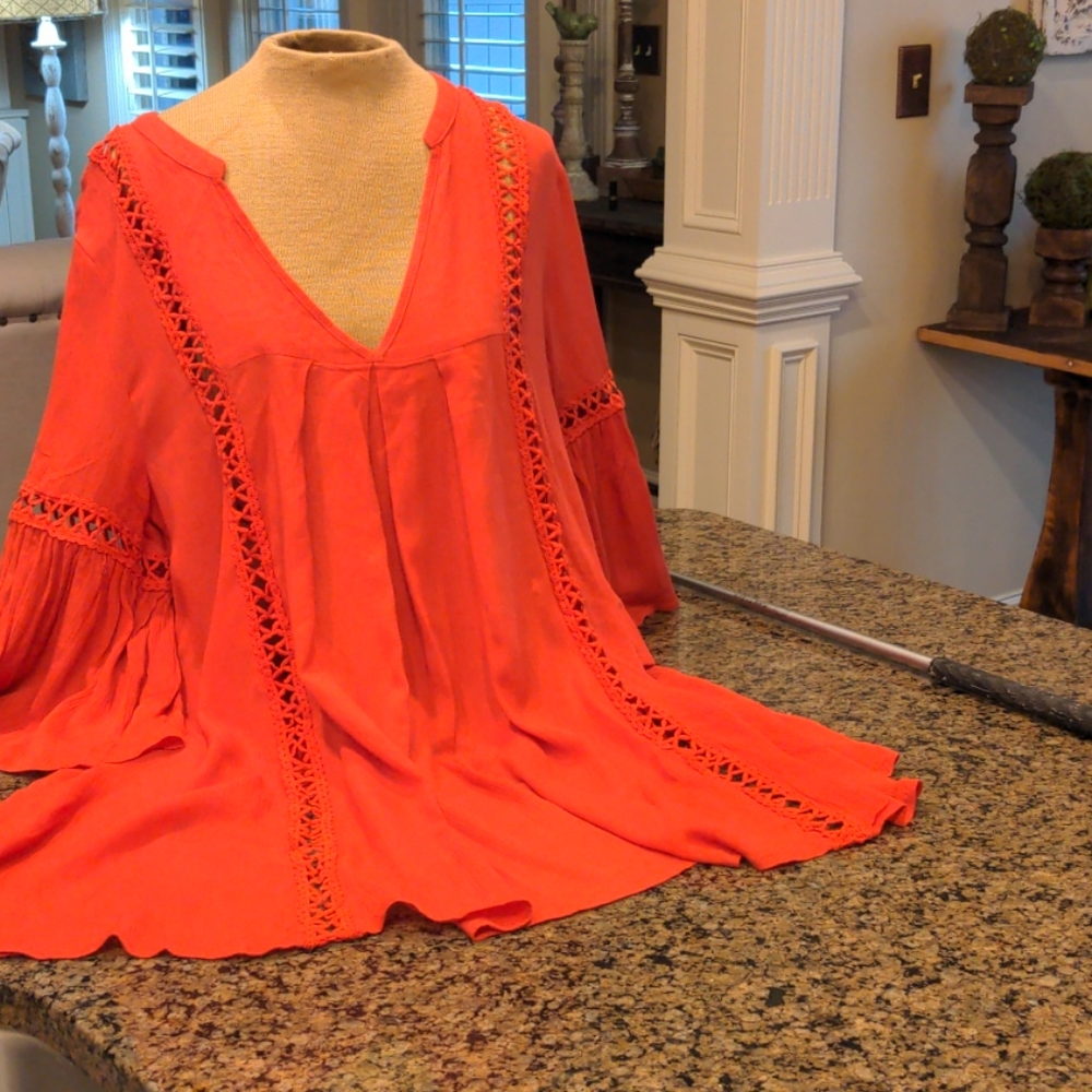 Rods orange babydoll top with lace inserts